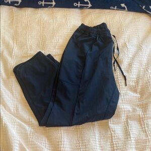 Lululemon cropped navy blue pants